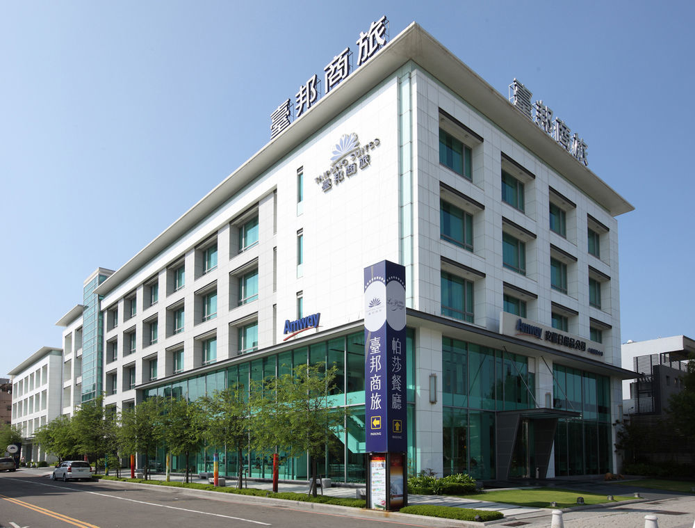 Taipung Suites Tainan Exteriör bild